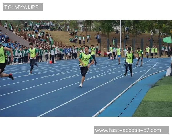 宜昌一中足球队奋勇拼搏展现青春风采助力校园文化建设